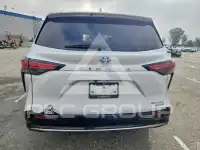 2023 Toyota SIENNA photo
