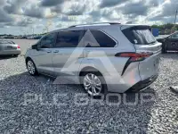 2023 Toyota SIENNA фото