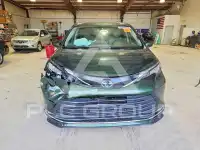 2023 Toyota SIENNA фото