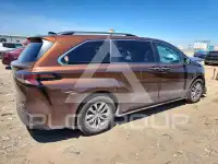2023 Toyota SIENNA photo