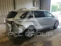 2023 Toyota SIENNA photo