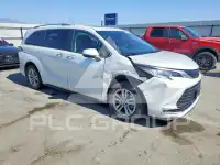 2023 Toyota SIENNA фото