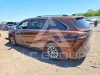 2023 Toyota SIENNA photo