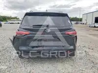 2023 Toyota SIENNA photo