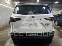 2023 Toyota SIENNA фото
