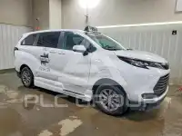 2023 Toyota SIENNA фото