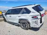 2023 Toyota SEQUOIA фото