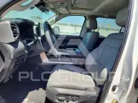 2023 Toyota SEQUOIA фото