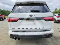 2023 Toyota SEQUOIA фото