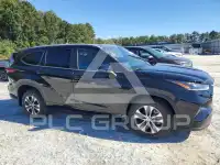 2023 Toyota Highlander photo