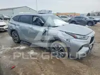 2023 Toyota Highlander фото