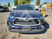 2023 Toyota Highlander фото