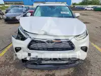 2023 Toyota Highlander фото
