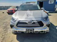 2023 Toyota Highlander фото
