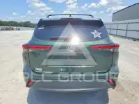 2023 Toyota Highlander фото