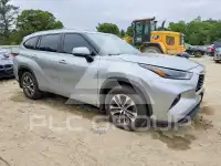2023 Toyota Highlander фото
