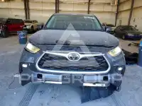 2023 Toyota Highlander фото