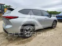 2023 Toyota Highlander фото