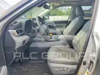 2023 Toyota Highlander фото