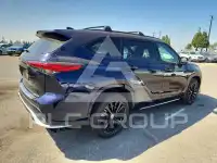2023 Toyota Highlander фото