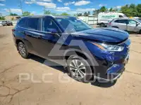 2023 Toyota Highlander фото