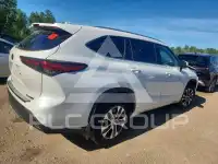 2023 Toyota Highlander photo