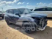 2023 Toyota Highlander photo