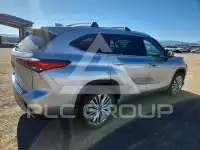 2023 Toyota Highlander фото