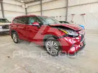 2023 Toyota Highlander photo