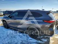 2023 Toyota Highlander фото