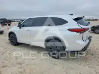 2023 Toyota Highlander фото
