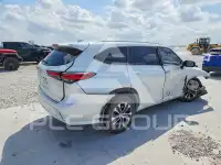 2023 Toyota Highlander фото
