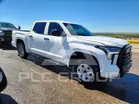 2023 Toyota TUNDRA фото