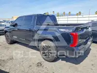 2023 Toyota TUNDRA фото