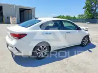 2023 KIA Rio фото