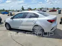 2023 KIA Rio фото
