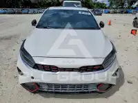2023 KIA Forte фото