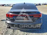 2023 KIA Forte фото