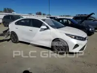 2023 KIA Forte фото