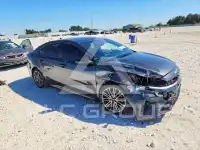 2023 KIA Forte фото