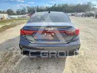 2023 KIA Forte photo
