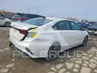 2023 KIA Forte фото