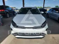 2023 KIA Forte фото