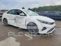 2023 KIA Forte фото