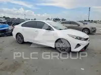 2023 KIA Forte фото