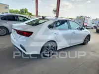 2023 KIA Forte фото