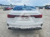 2023 KIA Forte фото
