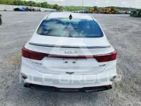 2023 KIA Forte фото
