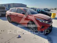 2023 KIA Forte фото