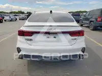 2023 KIA Forte фото